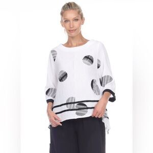 Moonlight By Y&S Fashion Circle Print Puckered Top Size Large